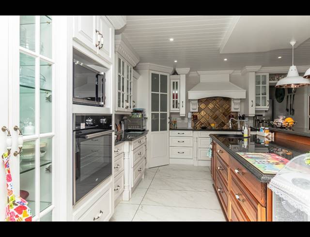 4 BEDROOM HOUSE FOR SALE IN MONTE CHRISTO